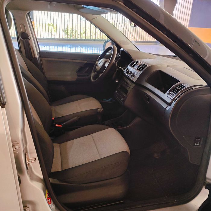 Skoda Fabia 1.6 TDI – 90 cv – 2012 – Nacional, económica e fiável