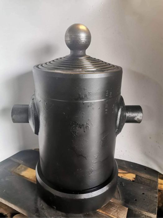 Regeneracja siłowników hydraulicznych Penta HYVA George Nummi Edbro