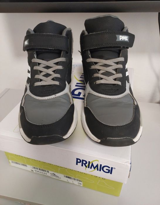 Кросівки підлітку Primigi  38