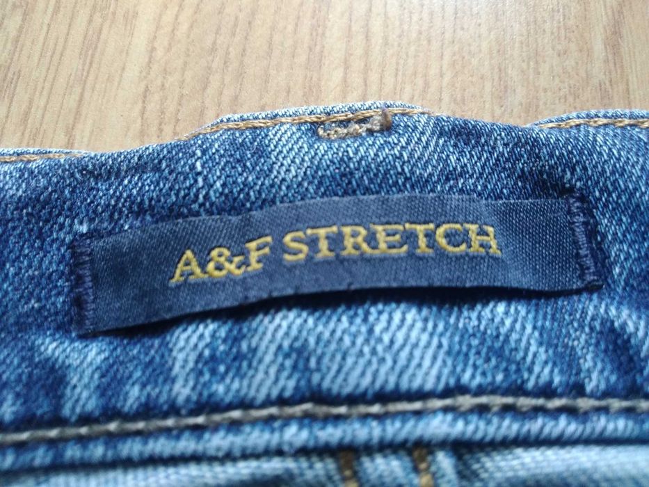 krótkie spodenki jeansowe 34/34