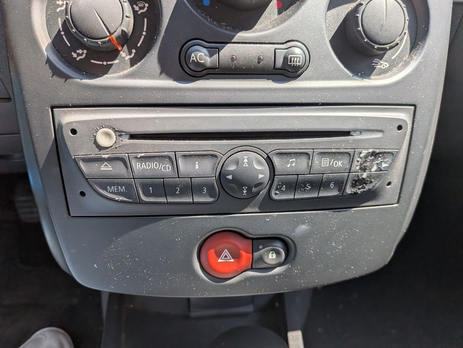 Renault Clio - poucos km