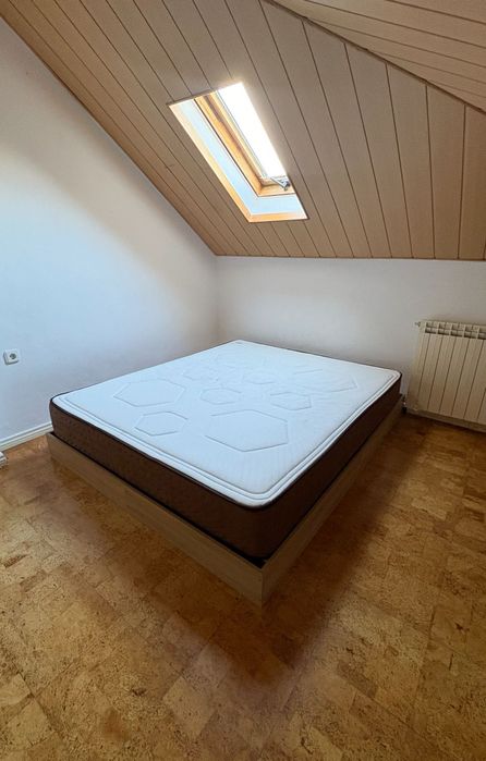 Cama de Casal + Colchão – Como Novos!