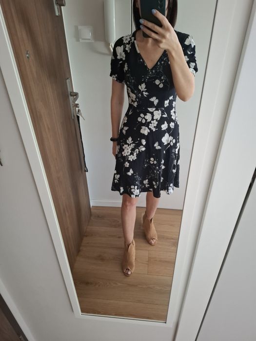 Cienka czarna sukienka F&F 34