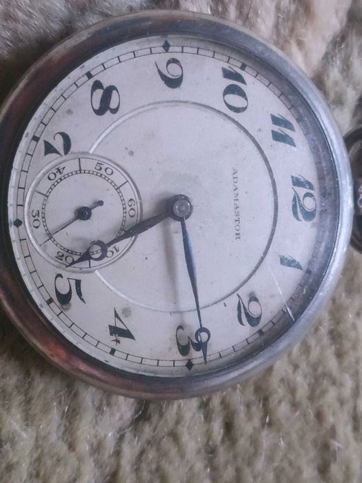 relogio de bolso adamastor a funcionar em bom estado com corrente