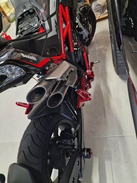Moto Benelli TNT 125 Kit Stunt Edition