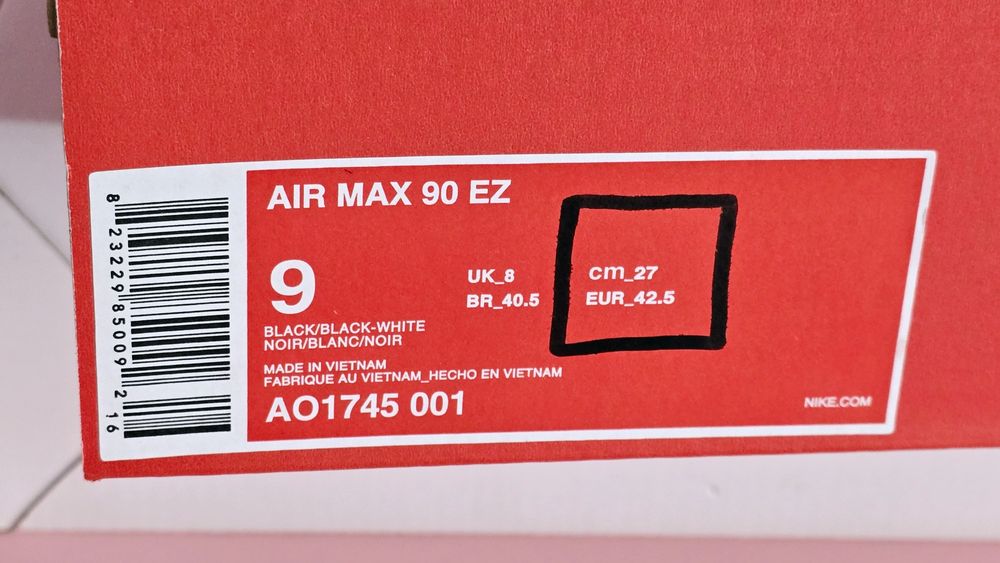 Sneakersy czarne sportowe Nike Air Max 90  rozmiar 42.5  wkładka 27 cm