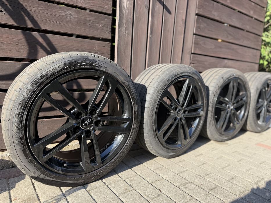 Oryginalne felgi Audi 18” + 2 komplety opon