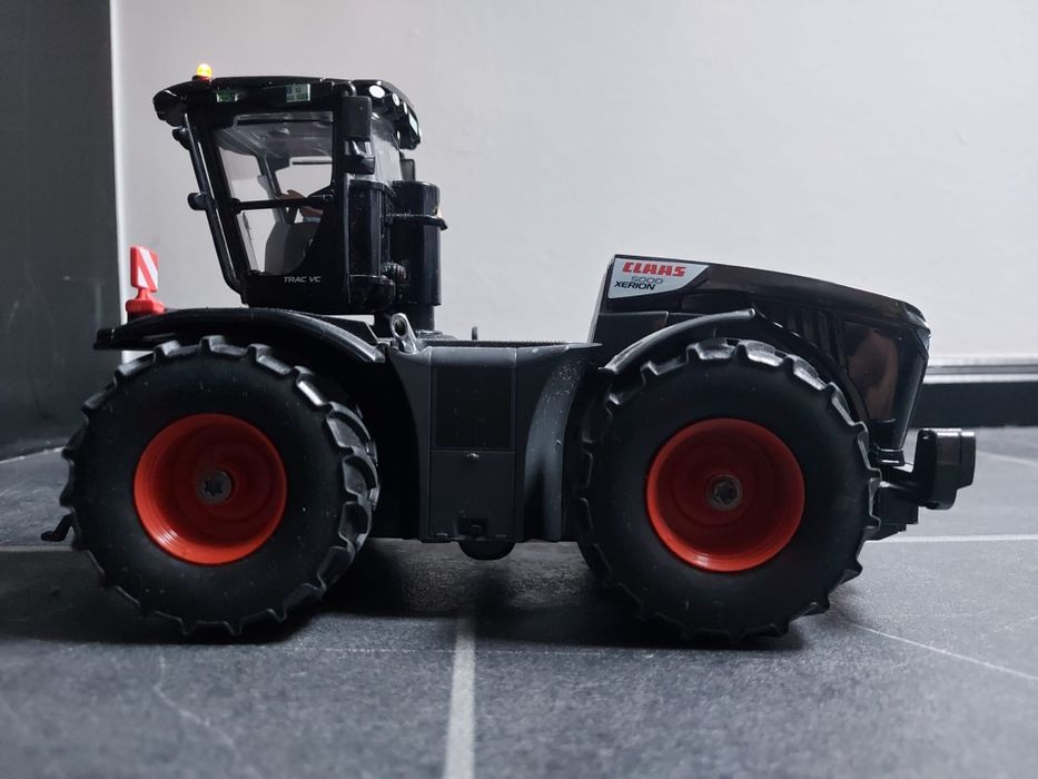 Claas xerion siku Control 100 years Sieper