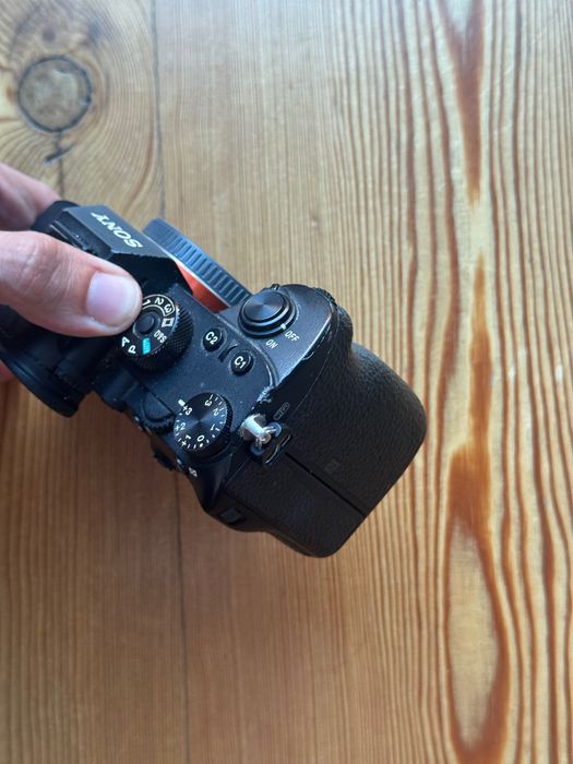 Sony a7r III em ótimo estado (19976 disparos)