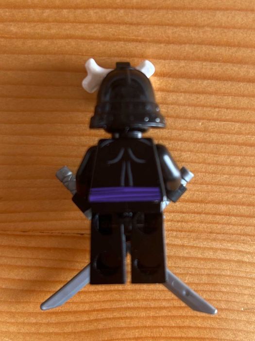 LEGO Ninjago - figurka Lord Garmadon z mieczami
