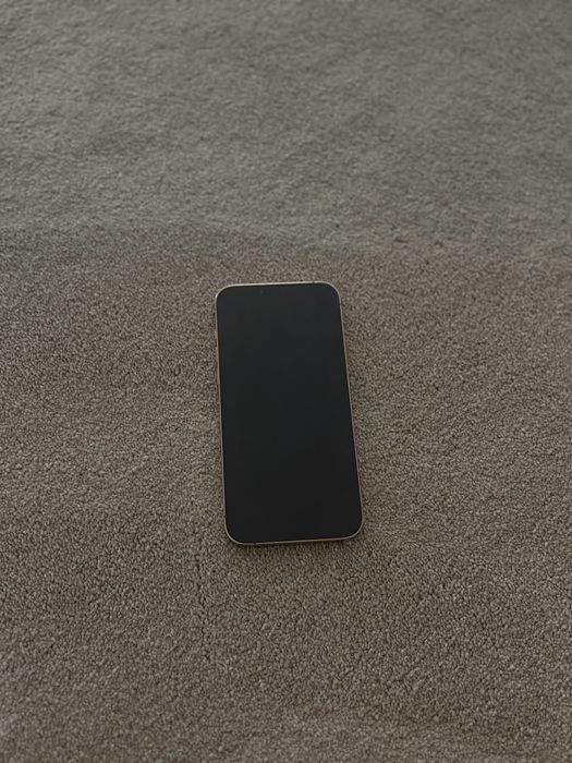 Iphone 13 pro max dourado