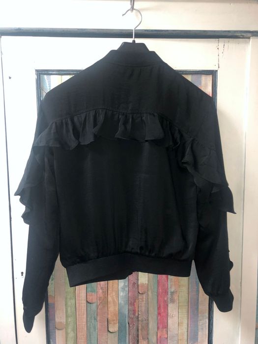 Blusão Preto Acetinado