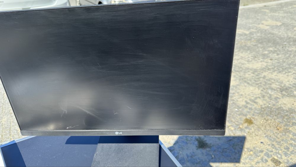 Monitor LG 24MP450