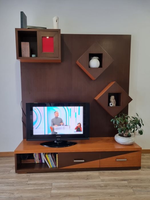 Móvel de sala e mesa