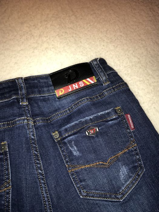 Жіночі джинси