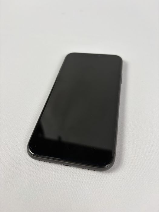 iPhone 11 em bom estado