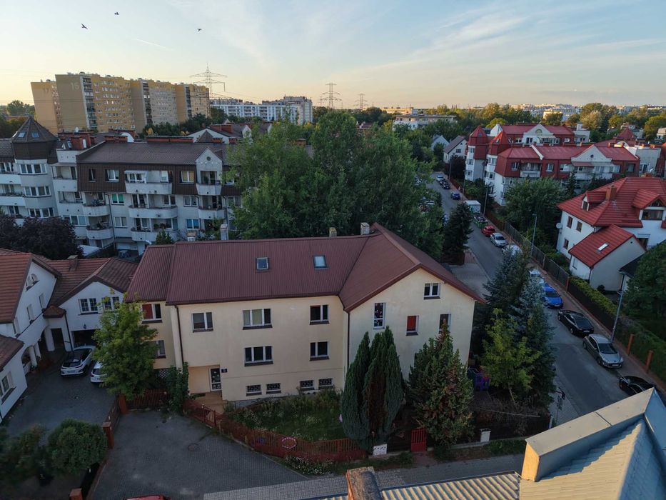 Budynek 800 m2 + duża działka pod działalność