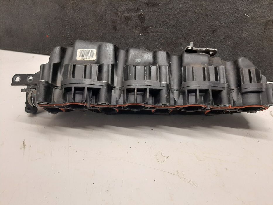 Впускний колектор Volkswagen 2.0 cba 103kw 03l129711ag