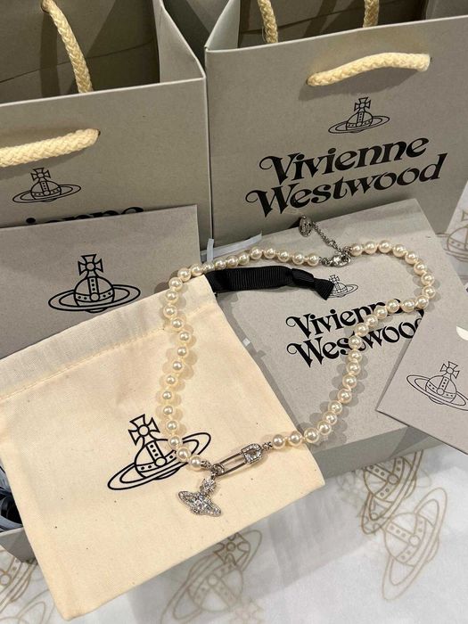 Perty naszyinik Vivienne Westwood relief choker