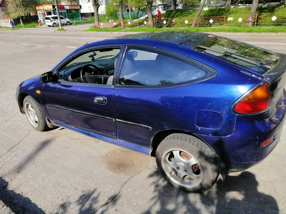 Mazda 323 1995 хетчбек