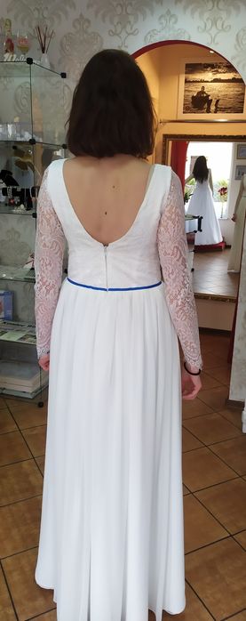 Suknia ślubna z niebieskim paskiem, koronkowy rękaw, 36-38, ecru