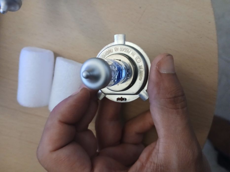 Lâmpadas H4 12V 60/55W branco /azulado– Automóvel