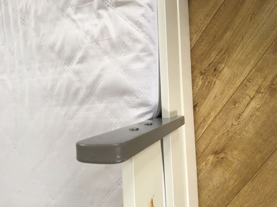 Łóżko 80x160 z materacem