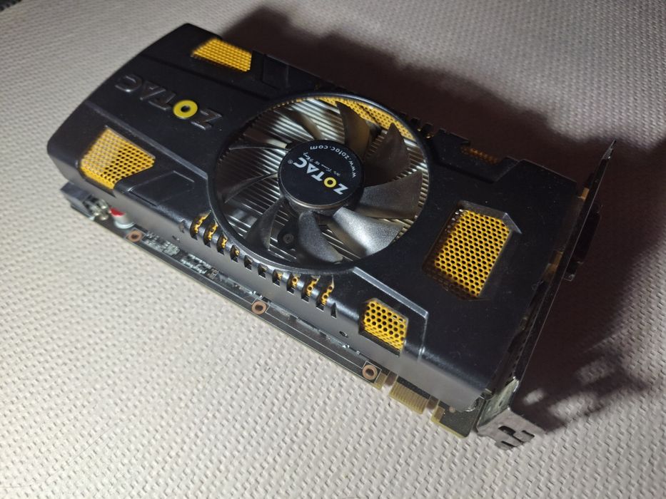 ZOTAC GTX 550 Ti 1GB GDDR5 – стан ідеальний, як нова!