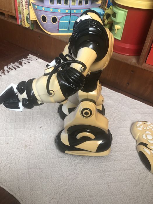 Робот WowWee