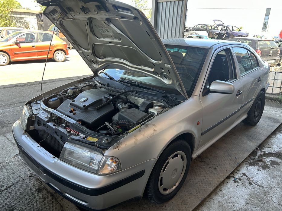Skoda Octavia 1.6 SR 2002 rok