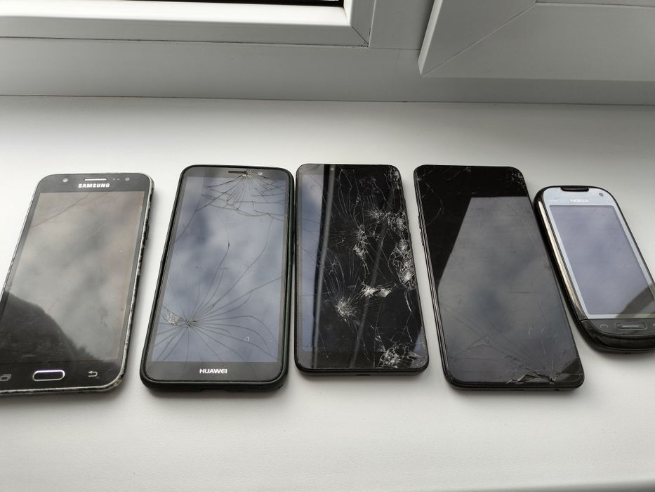 Продам телефони на запчастини
