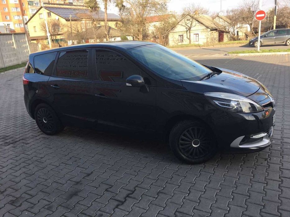 Продам Renault Grand Scenik