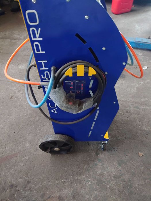 Urządzenie do płukania układów klimatyzacji Magneti Marelli