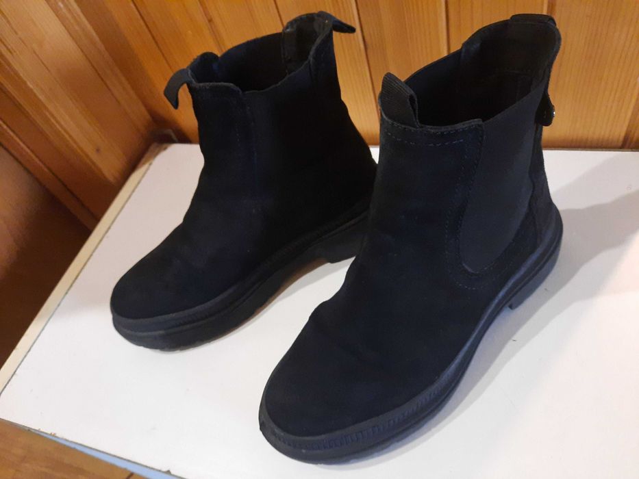 Buty damskie zimowe jesienne 3/4 Lasocki czarne zamszowe 36 ładne