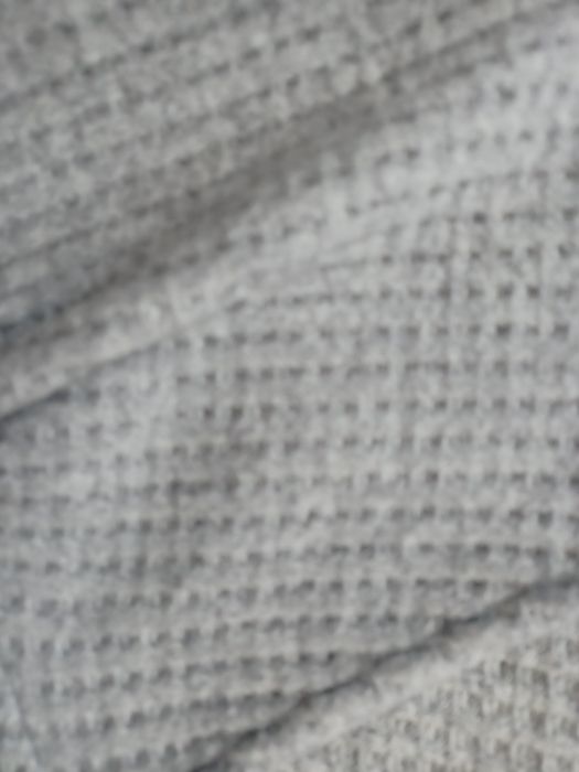 Szary sweterek Bershka rozmiar L nowy