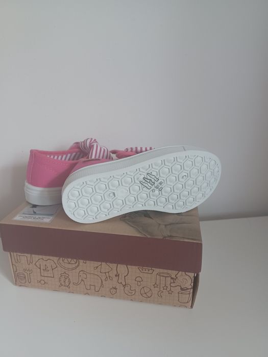 Nowe Trampki DD Step r.23