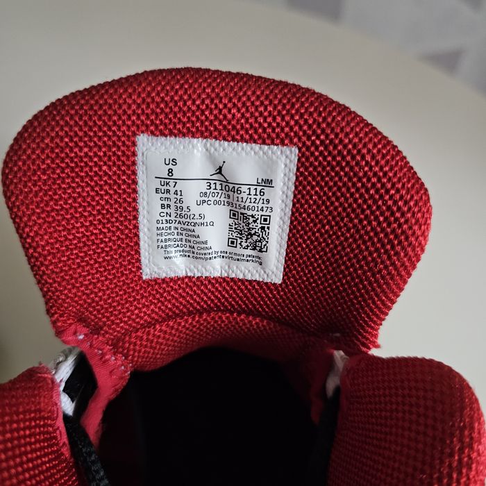 Кросівки Nike Air Jordan Dub Zero 
Black/Red/White