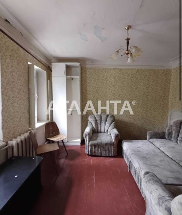 Частина домоволодіння зі своїм палісадником у Хаджибеївському районі