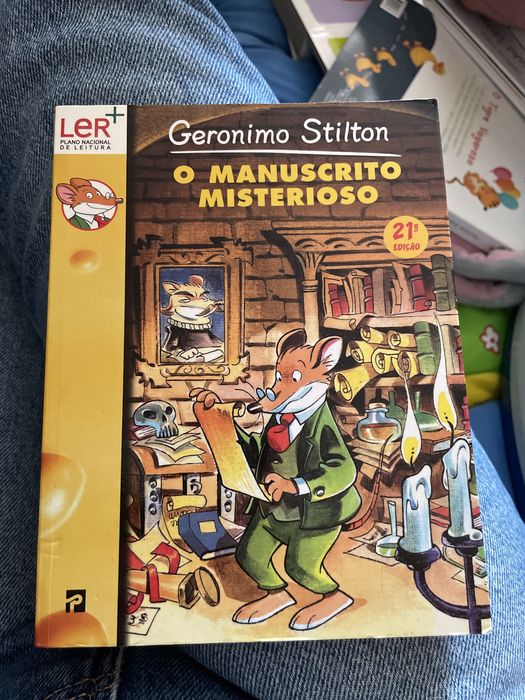 Geronimo Stilton Book: The Mysterious Manuscript (No. 1)