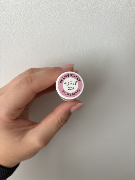 Lakier hybrydowy Yoshi