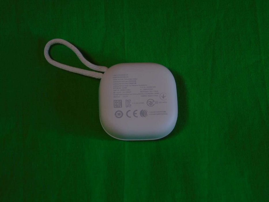 Блютуз навушники Omthing Airfree Pods TWS білого кольору стан ідиал