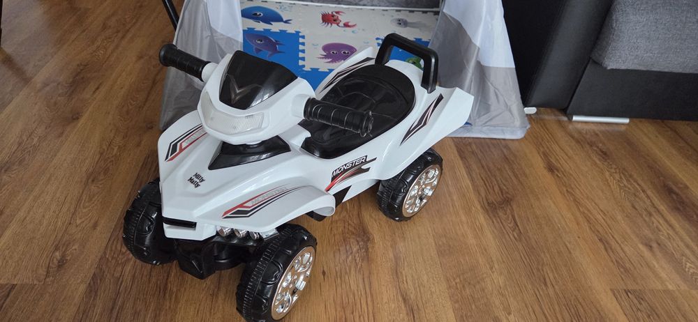 Pojazd, quad dla dziecka 12 + Nowy