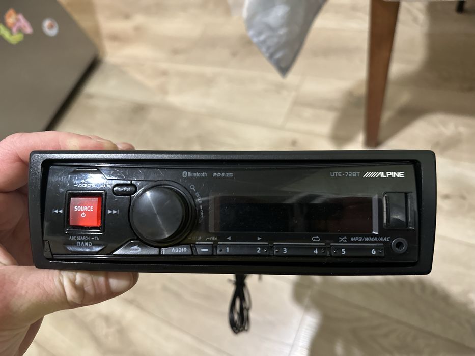 Магнитола ALPINE