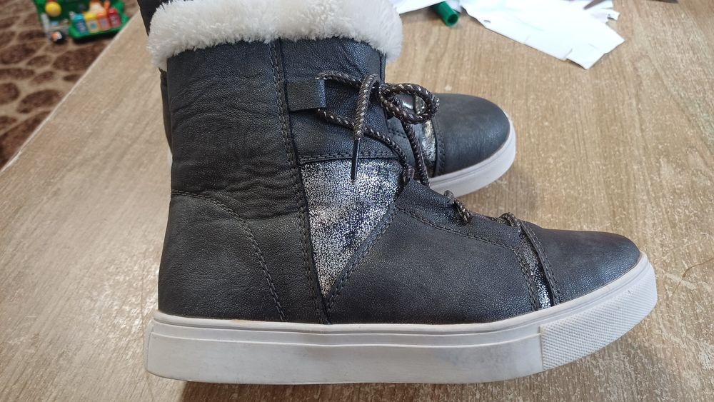 Черевики напів чобітки 33 розмір