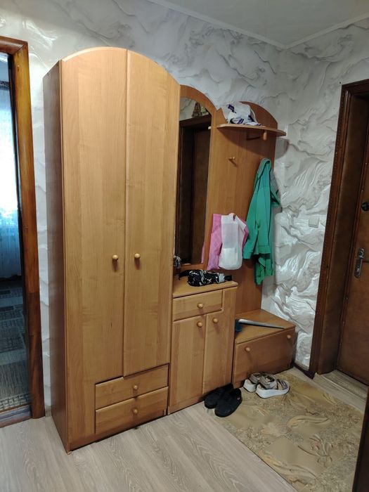 Передпокій (комплект меблів для коридору) в чудовому стані