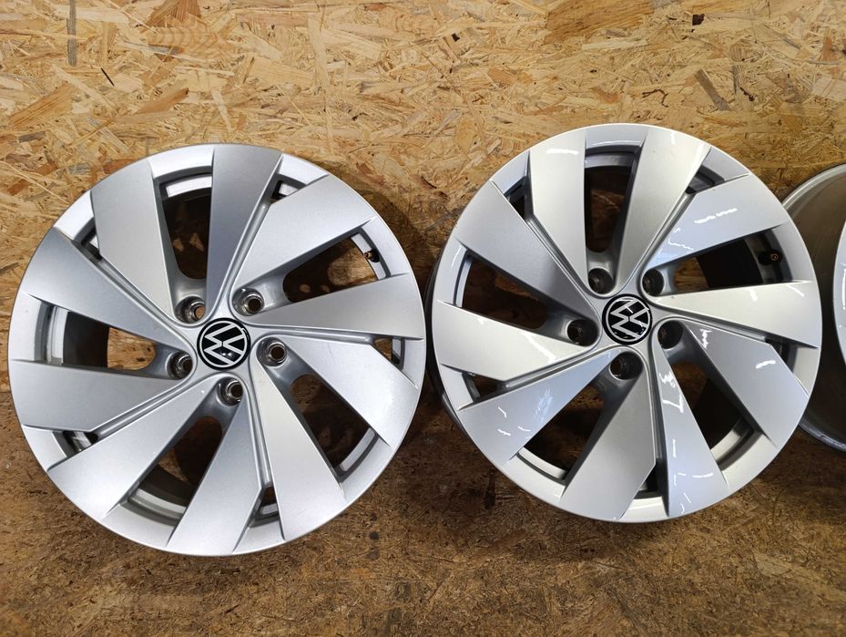 Felgi 17" Volkswagen Tiguan Golf Passat Skoda Seat Audi 5x112 571601025