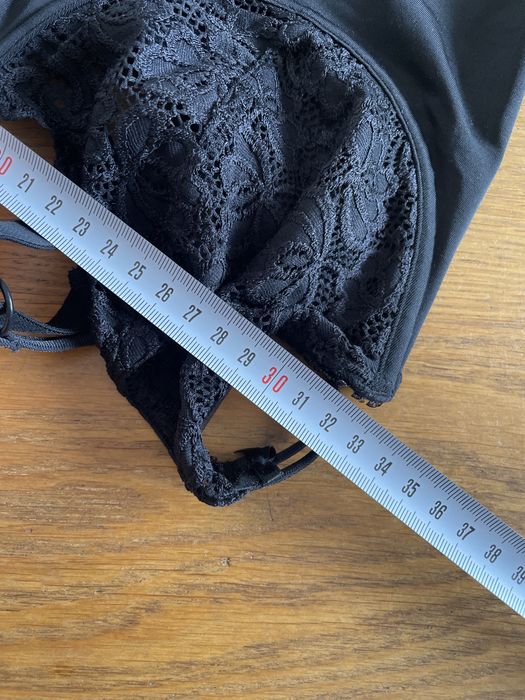 Koronkowe body Triumph, 85c, rozm M, czarne, seksowne