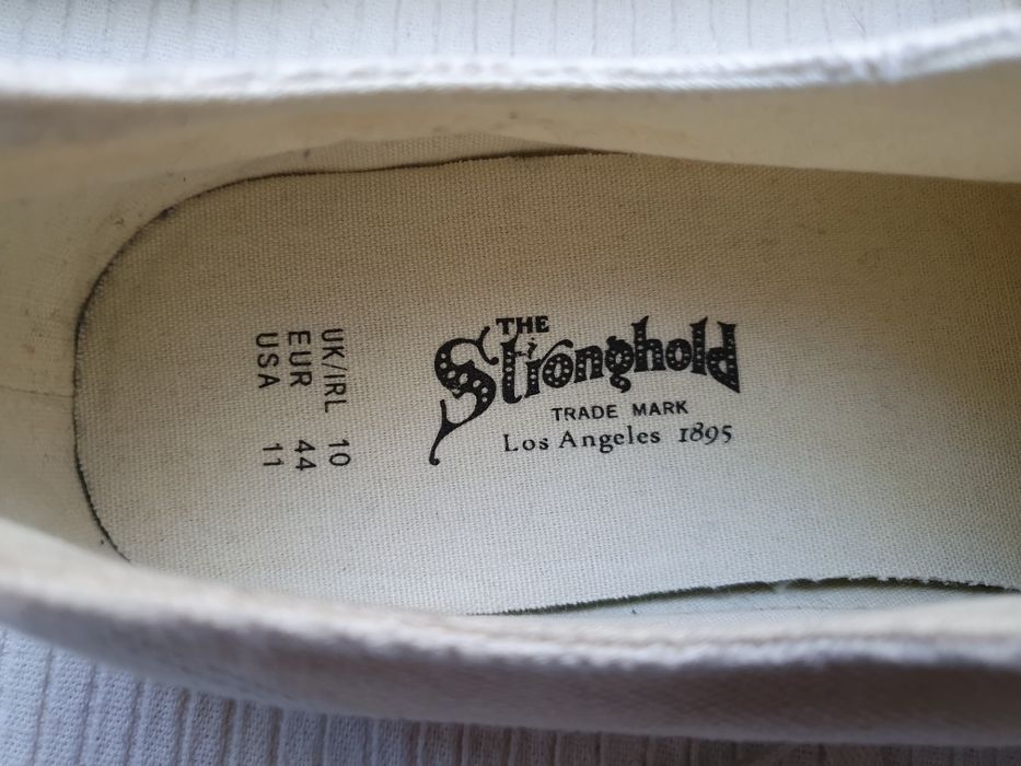 The Stronghold SS 22 White Canvas trainers roz. 10/ 44