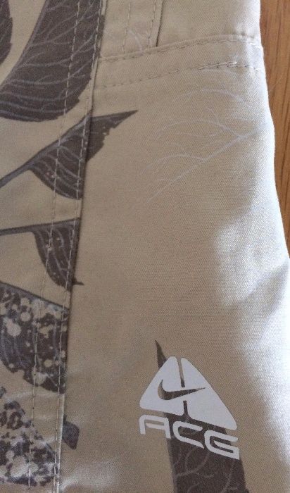 Calções praia Nike ACG (tam 36)