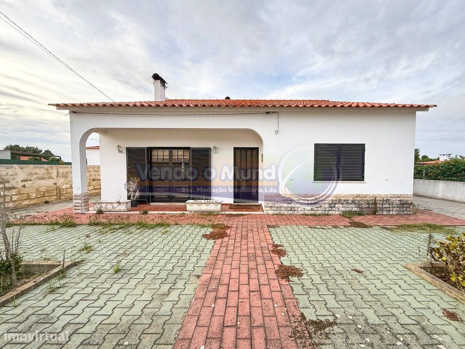 Moradia T3 em Foros de Salvaterra (F826)